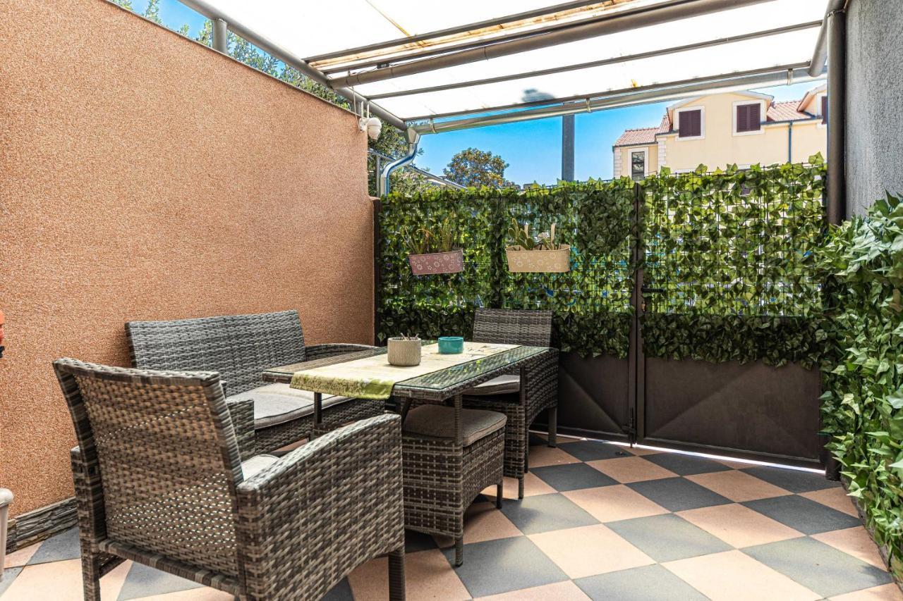 Apartments Keka Kaštela Zewnętrze zdjęcie