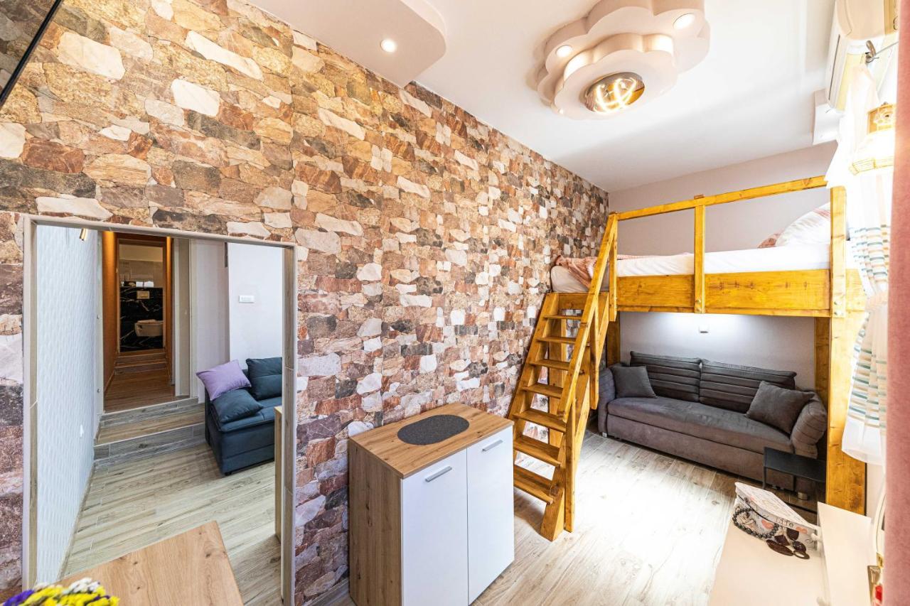 Apartments Keka Kaštela Zewnętrze zdjęcie
